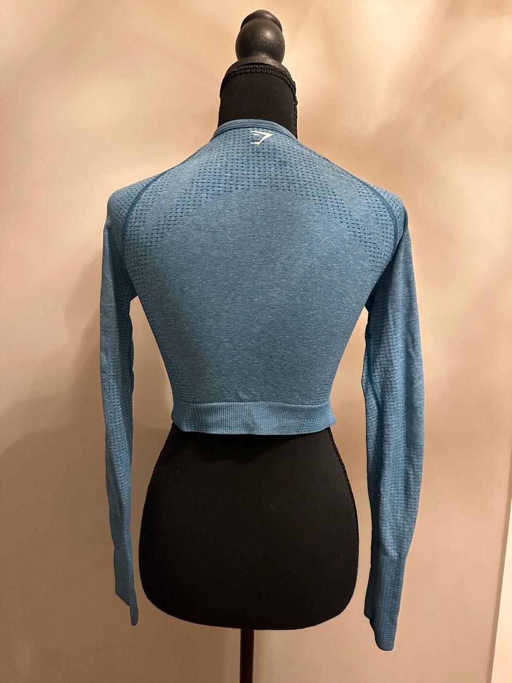 Gymshark Seamless Long Sleeve Crop Top in Heather Blue - Picture 2 of 4